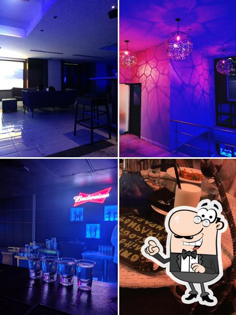 Check out how Big Shot- The Bar looks inside