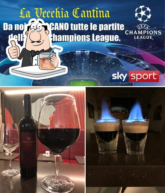 La Vecchia Cantina si caratterizza per la bevanda e esterno