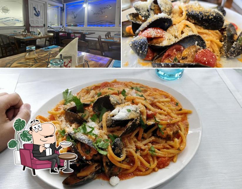 Siediti a un tavolo di Ristorante Crazy Cook