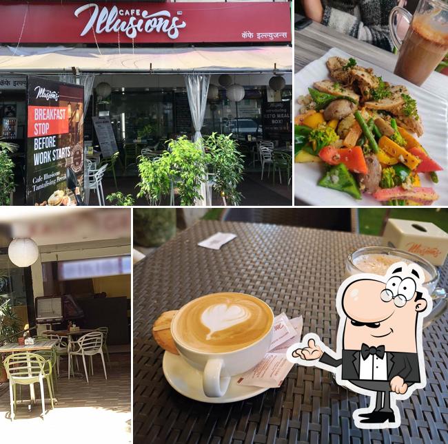Check out how Café Illusions looks inside