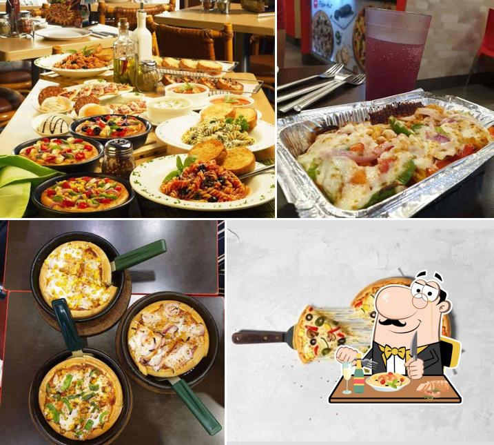 Food at Pizza Hut Cyber Greens, Gurgaon