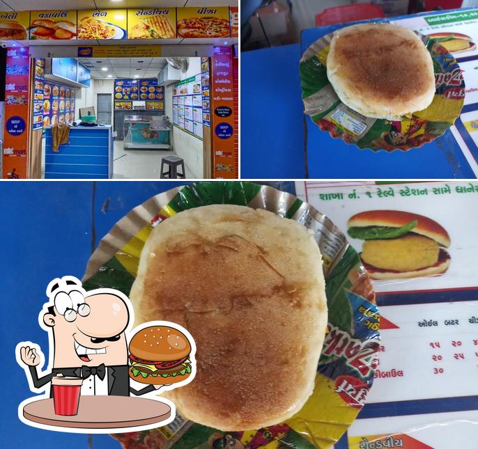 Order a burger at Kachhi King