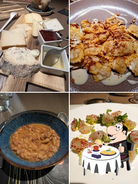 Piatto di formaggi al Ragò - L' Osteria Di Piacenza