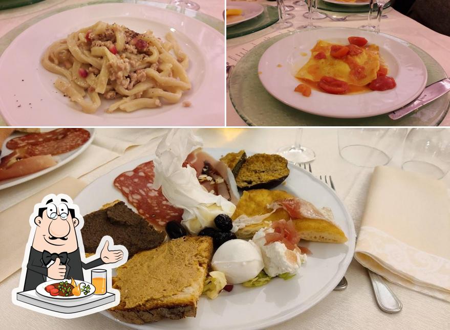 Platti al Casale Colle dell'Asino Ristorante e Residence