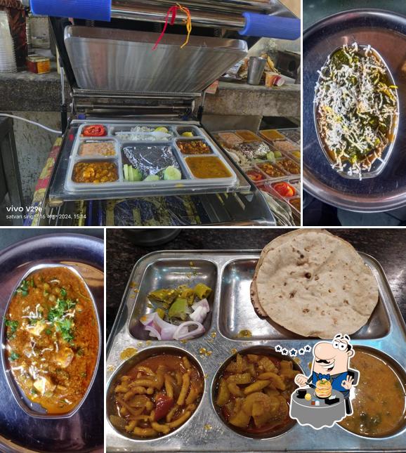 Food at Kisan Bhojnalaya