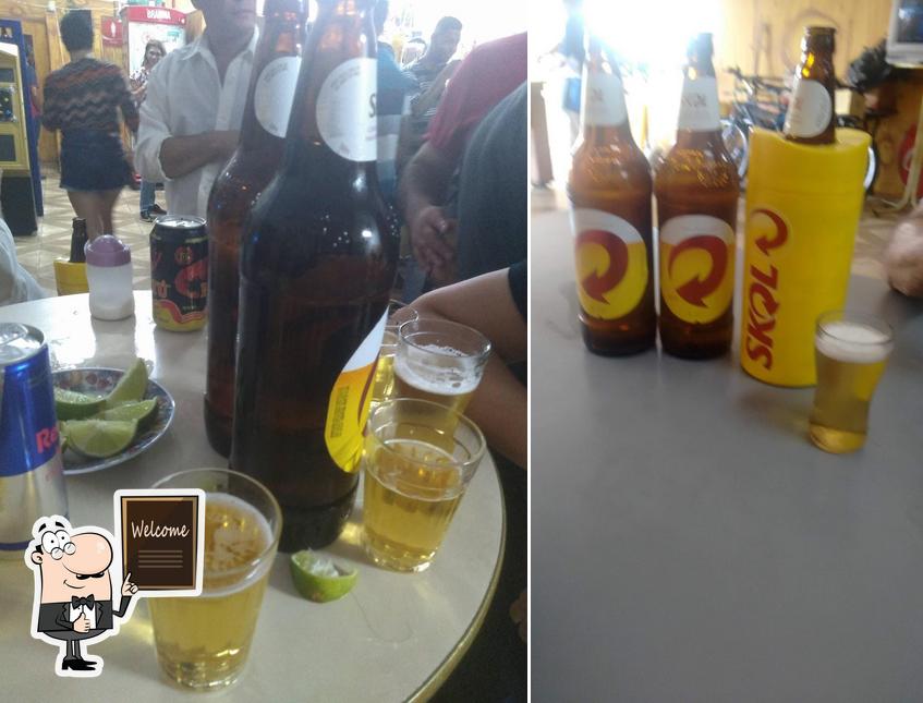 Look at the picture of Bar Da Paula