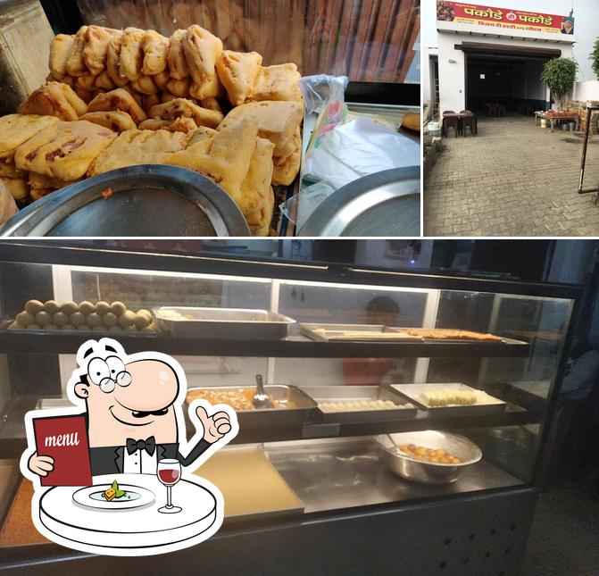 Among various things one can find food and exterior at Vijay di Hatti