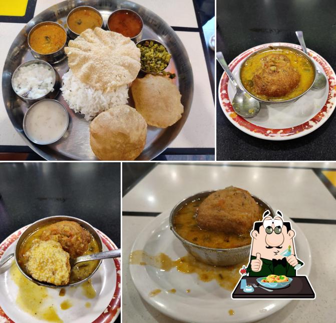 Meals at Sichi Sagar