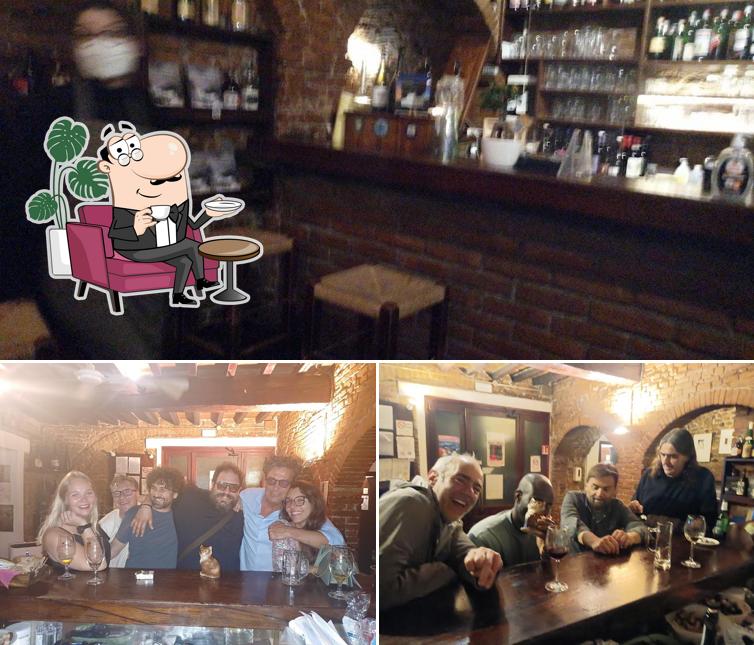 Dai un'occhiata agli interni di Bacco Verde associazione Arci