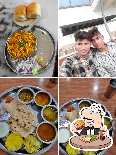 Try out a burger at Hotel Jyoti