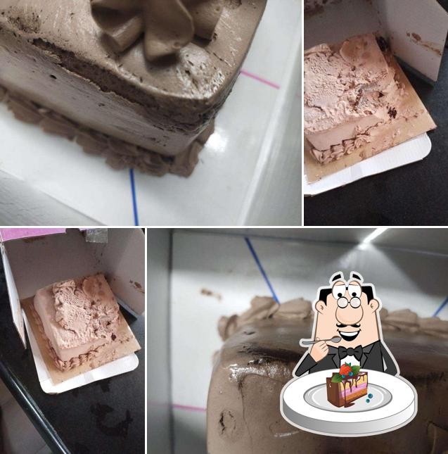 Chocolate cake at Baskin Robbins - Ice Cream Desserts