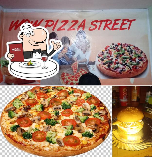 Food at Wow pizza street