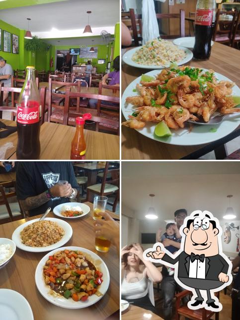 O interior do Yakisoba Lucky liberdade