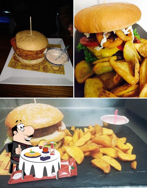 Gli hamburger di Movie's Burger Cafè potranno incontrare i gusti di molti