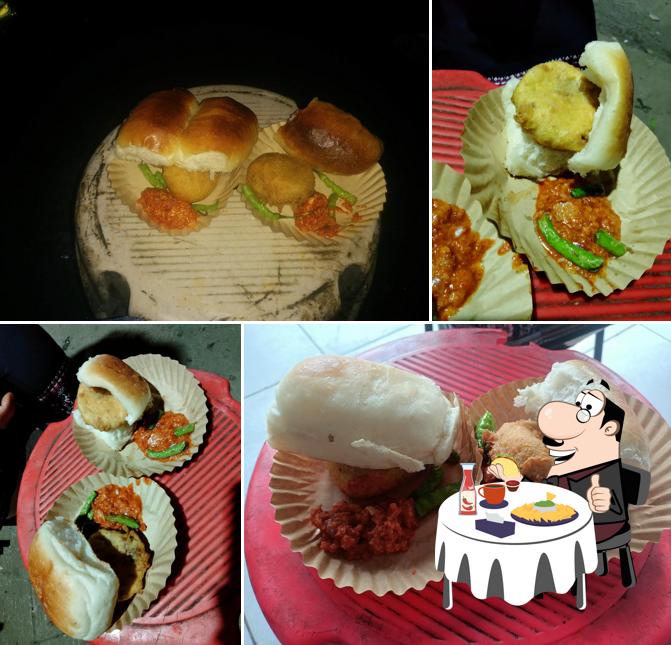 Try out a burger at Ishwar Wadewale
