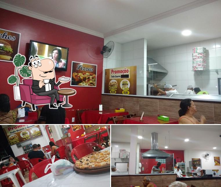 O interior do Fernessa Pizzaria e Lanchonete
