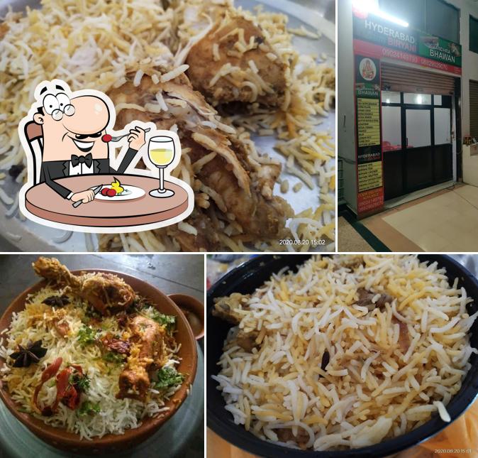 Food at Hyderabadi Dum Biryani / Andhra Bhawan