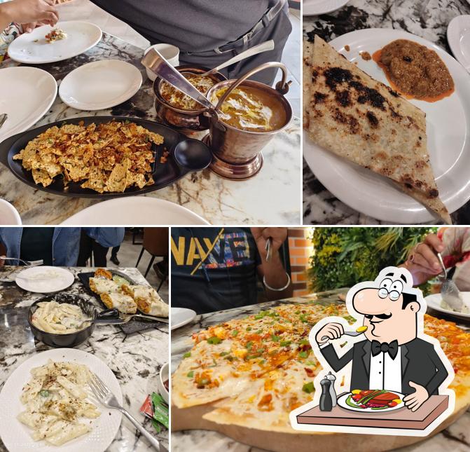 Food at Kake Di Hatti Raipur