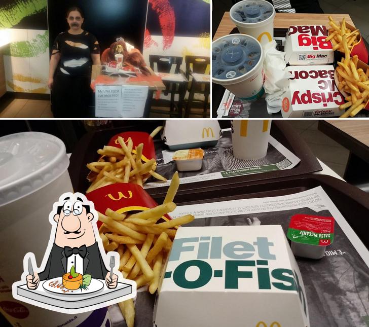 McDonald's (chiuso) si caratterizza per la cibo e interni