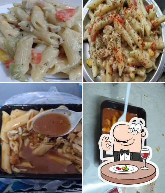 Food at Creamy Pasta