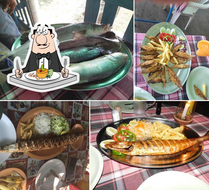 Food at SEA WAVES Beach shack