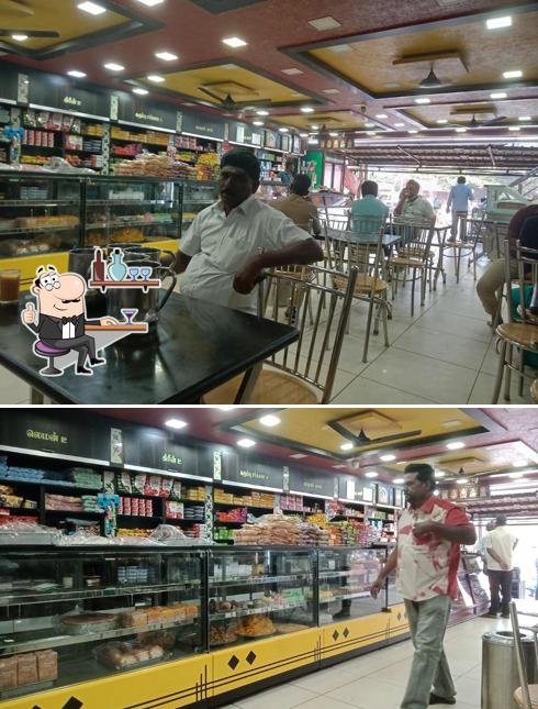 Sri Ayyanar Vilas Nellai Lala Sweets &bakery