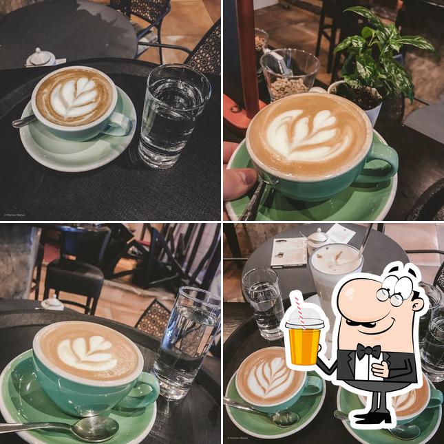 Goditi qualcosa da bere a Mariposa Coffee Roasters