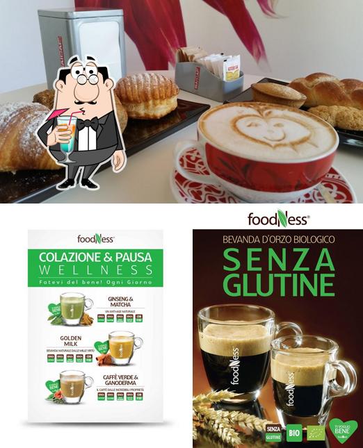 Goditi un drink dal menu