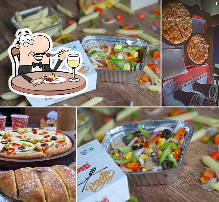 Food at Hungry Point - Sunam