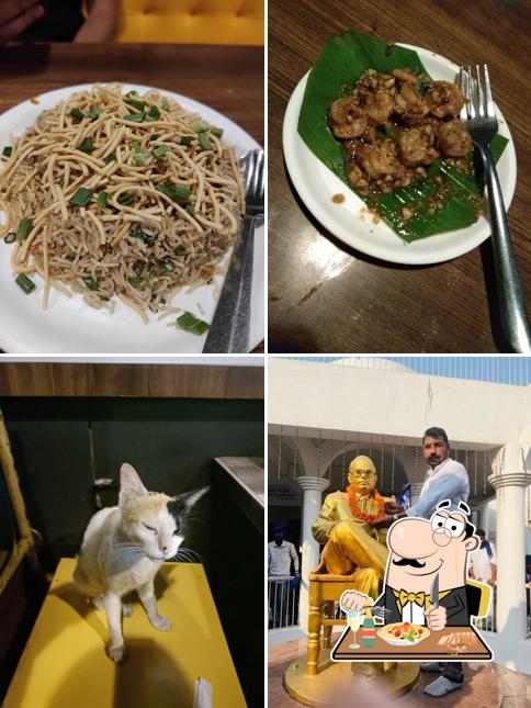 Pad thai at Shivali Garden