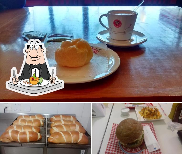 Comida em Restaurante Rede Frango Assado - Aparecida