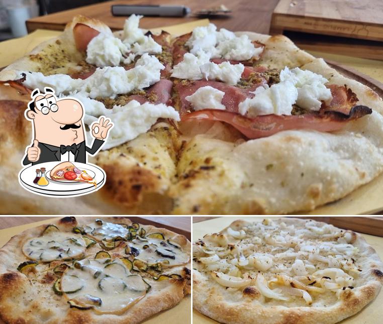 Scegli una pizza a Panificio Pizzeria Cavalli