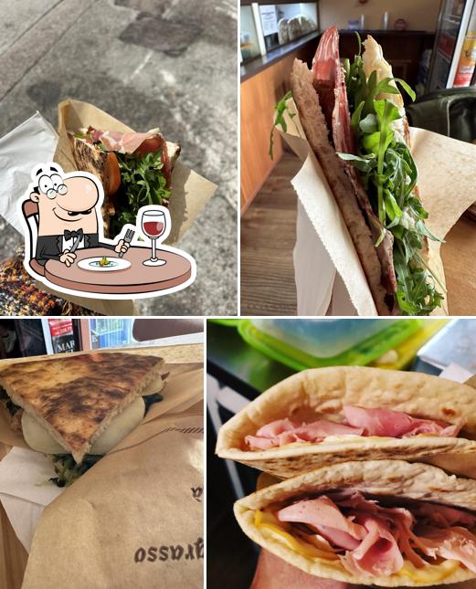 Cibo al Piada e Delizie - Torta al testo, e Piadina senza strutto