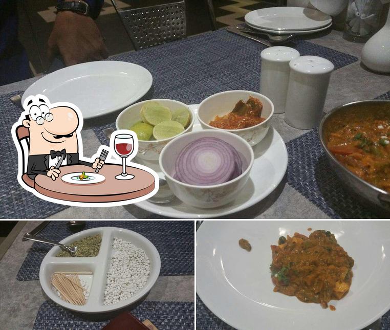 Food at HOTEL SAAHIIL