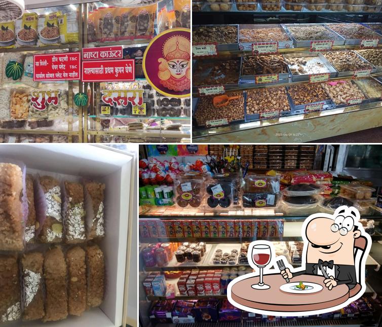 Food at Jaswant Sweets
