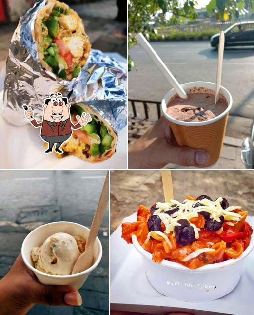 Ice cream at Bachelorr's - Chowpatty (Since 1930's)