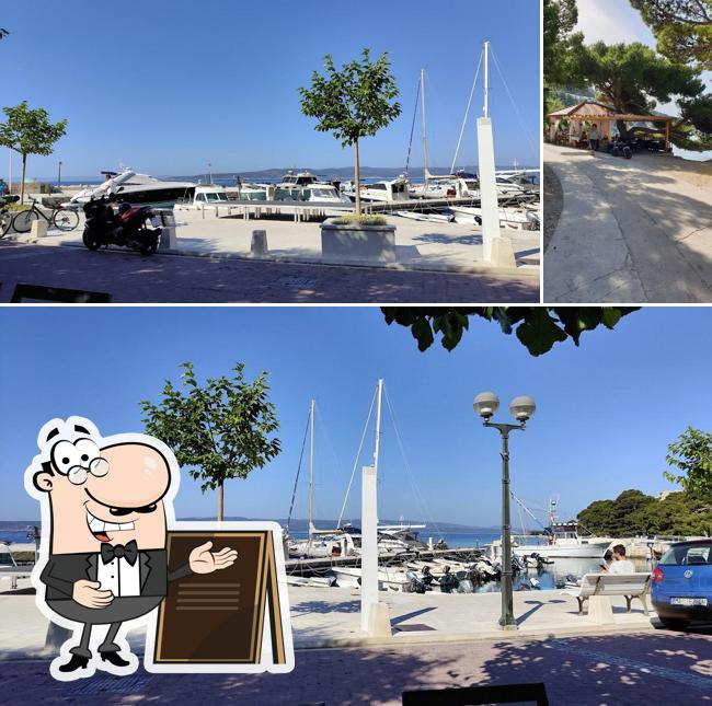 Gli esterni di Caffe Bar Gušti