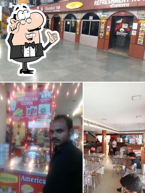The interior of Neelam Food Plaza
