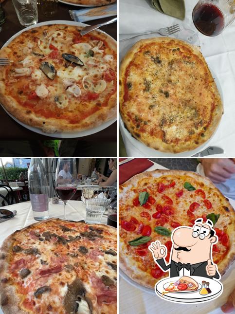 Scegli una pizza a Trattoria Pizzeria Tramonti