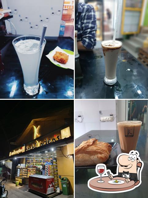Food at Kozhikodens Bakery