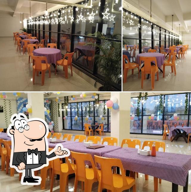 The interior of RUSHI PURE VEG AND CAFE