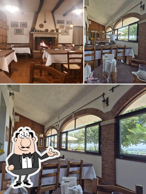 Siediti a un tavolo di Ristorante Pizzeria Al Castear