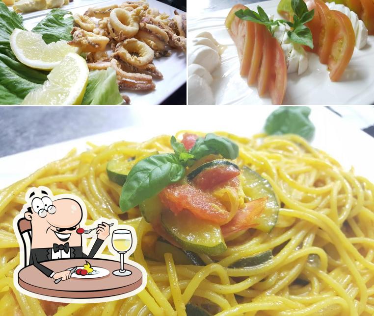 Platti al Trattoria Pizzeria Le 2 Piazze
