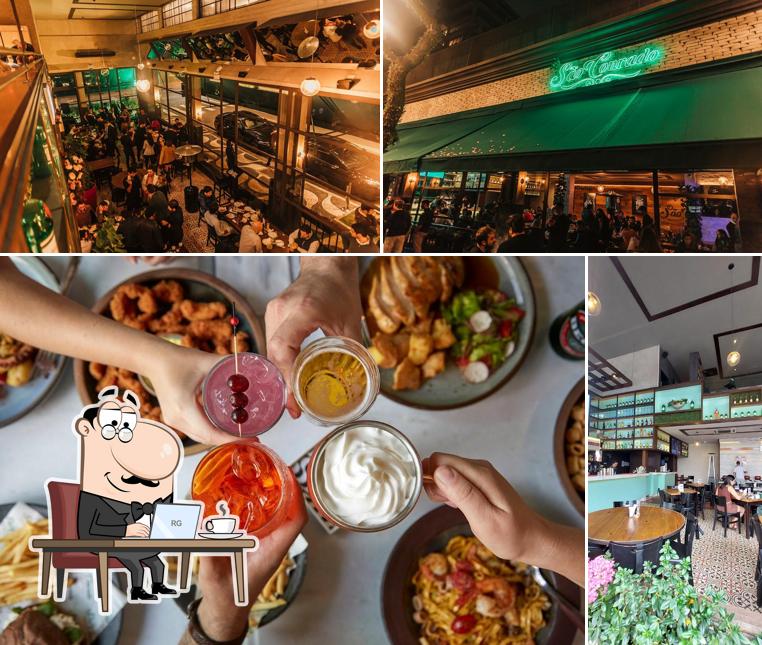 Sente em uma das mesas no São Conrado Bar - Itaim Bibi