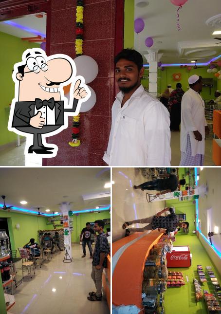 Look at the image of Orange Juice & Tea Shop
