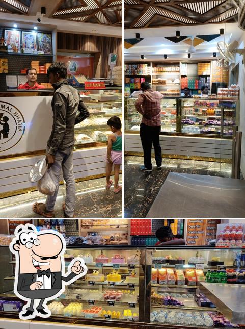 The interior of Dhanraj Ranmal Bhatia Best Sweet Shop, Namkeen Shop, Famous Ghotua Laddo Shop, Famous Chaat Shop