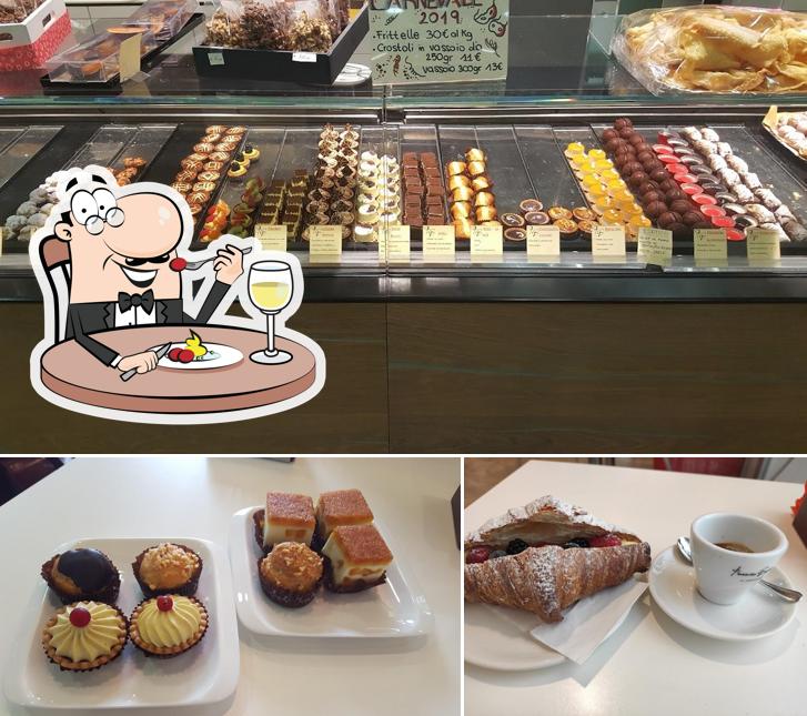 Platti al Pasticceria Il Chiosco