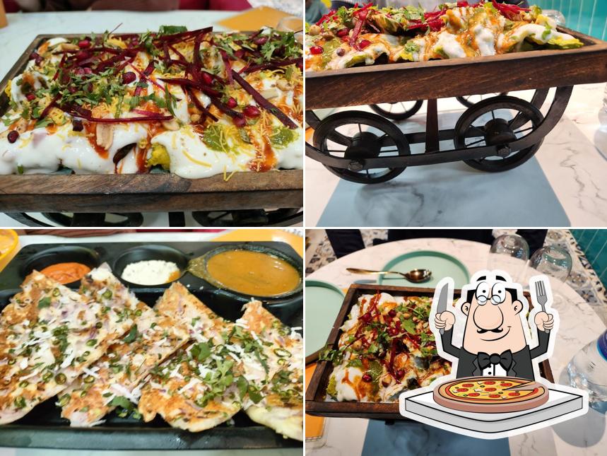 Order pizza at Chaat ka Chaska