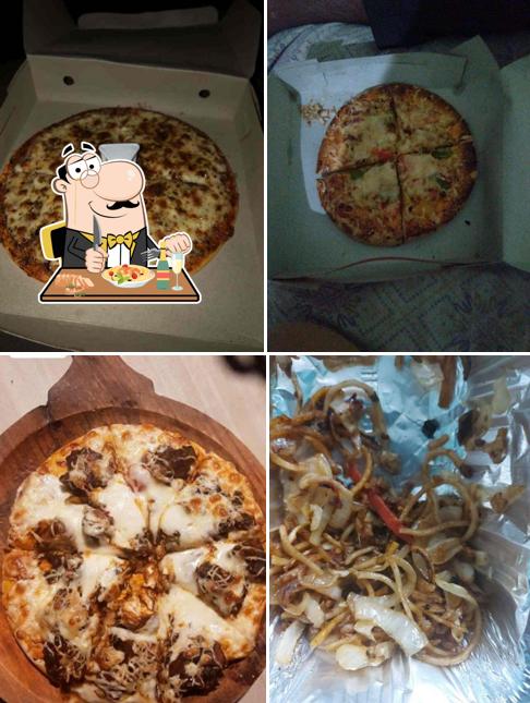 Pad thai at Food Castle