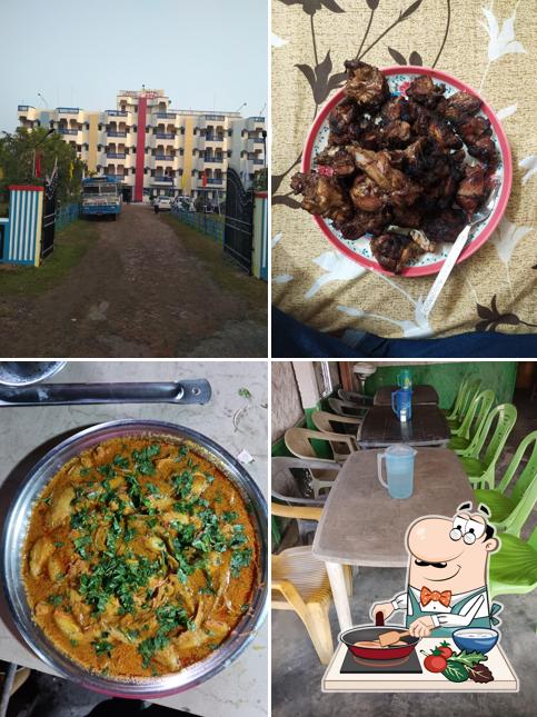 Chicken curry at Indian Hotel (Frezerganj)